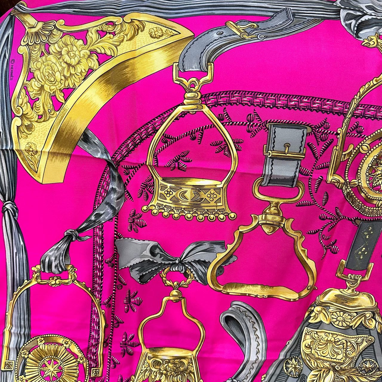 HERMES Carre 90 scarf, pink tones