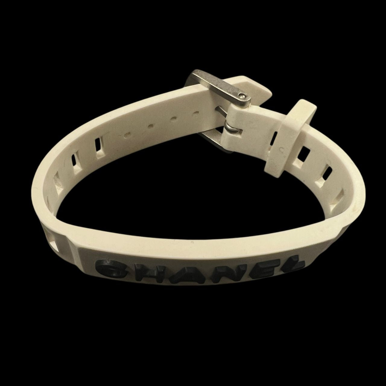 CHANEL white silicon bracelet, with box