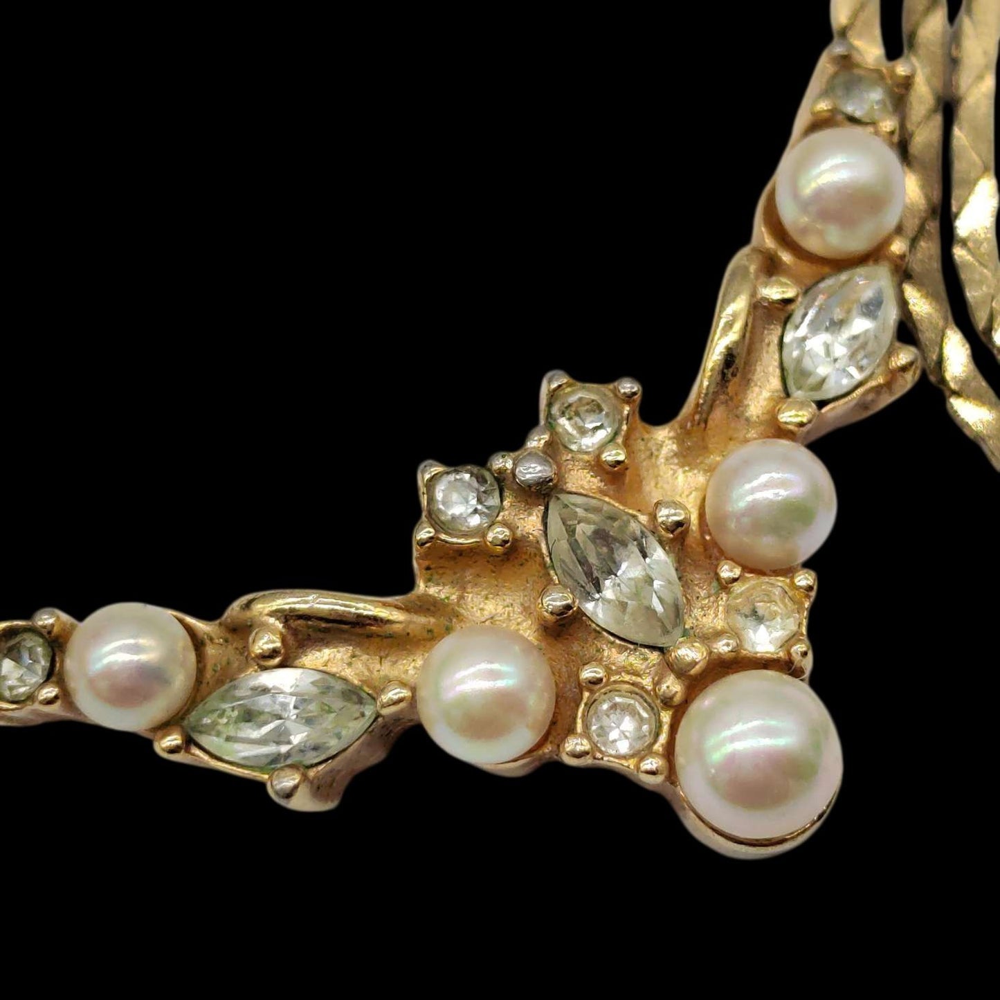 DIOR Necklace, Pearl, Gold-Tone Pearl & Crystal Necklace, Alloy