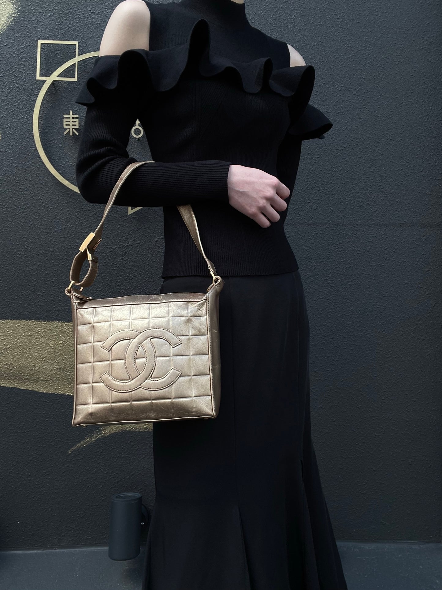 CHANEL Handbag, Gold-Brown Lambskin Leather, Quilted Pattern, Gold Hardware, Armpit & Shoulder Bag