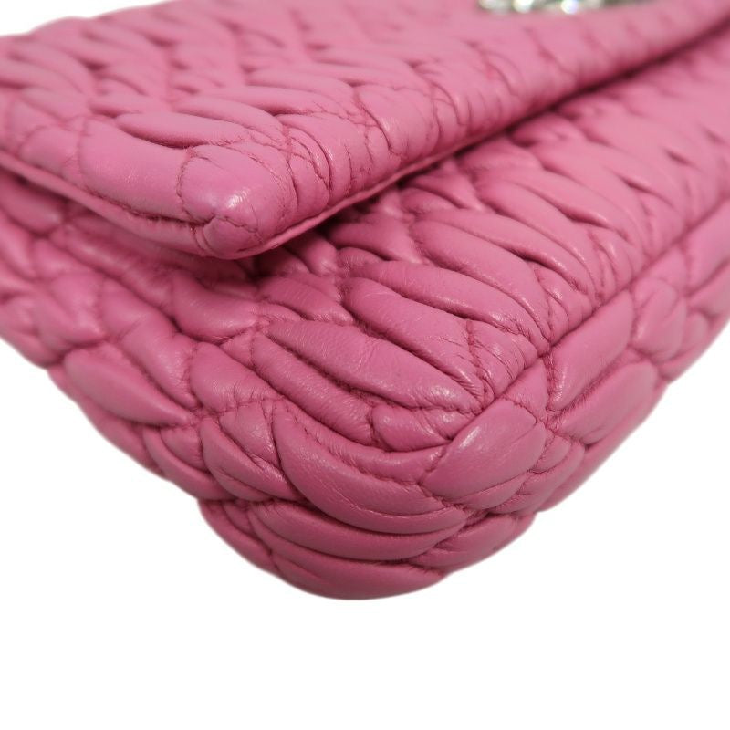 MIUMIU Coffer Matelassé Nappa Crystal Chain Shoulder Bag Clutch Bag Leather Pink Silver Hardware Pink PVC Coffer Pleated Crystal Chain Shoulder Bag