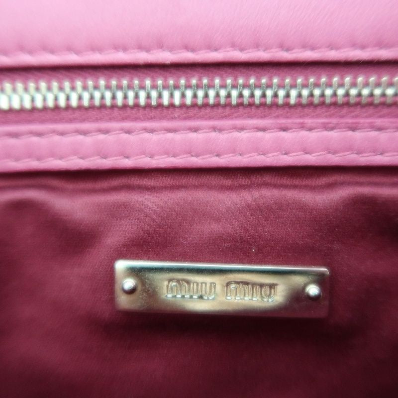 MIUMIU Coffer Matelassé Nappa Crystal Chain Shoulder Bag Clutch Bag Leather Pink Silver Hardware Pink PVC Coffer Pleated Crystal Chain Shoulder Bag