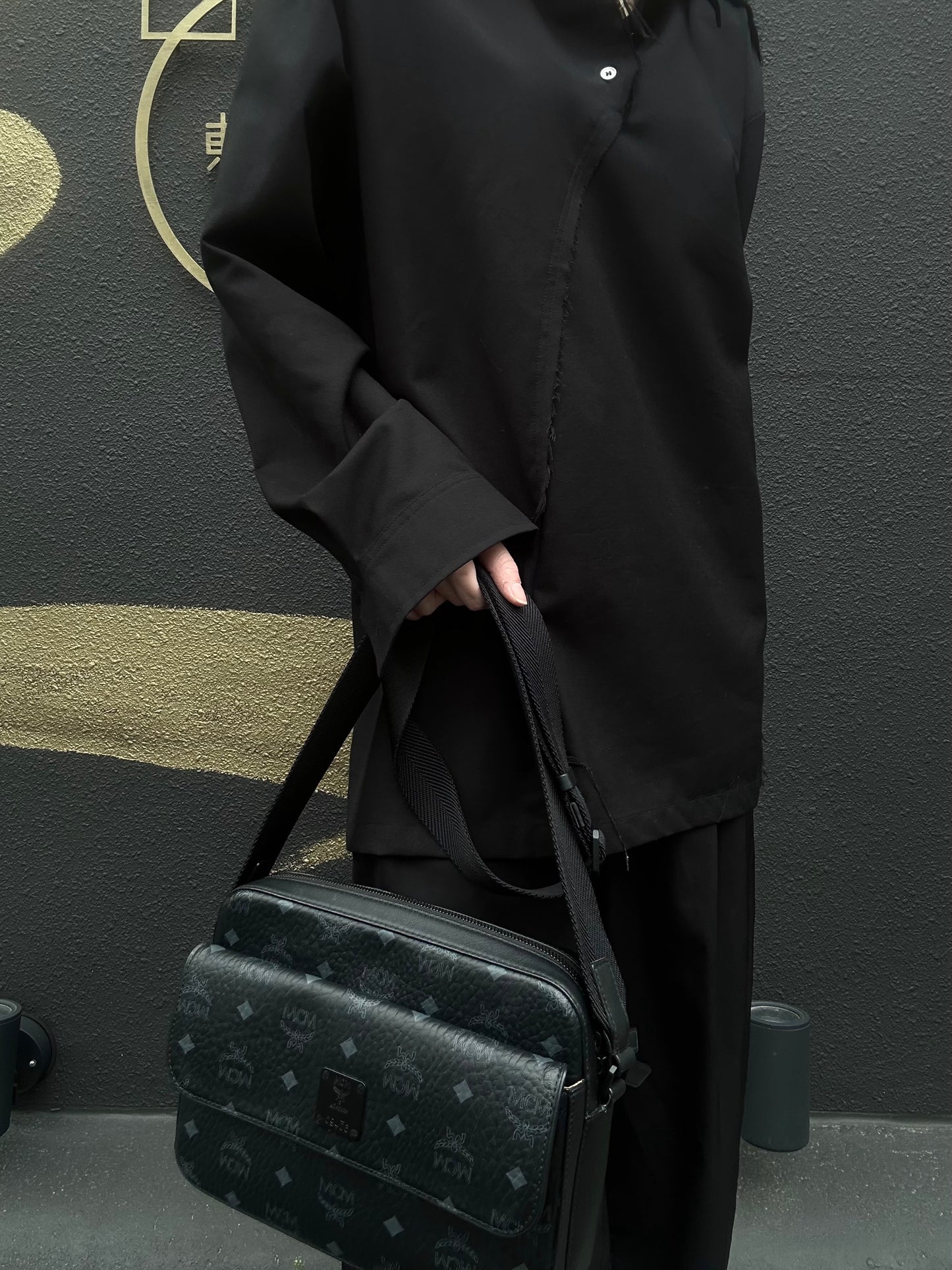 MCM (MCM), shoulder bag, black, with dust bag. MCM black PVC shoulder bag.