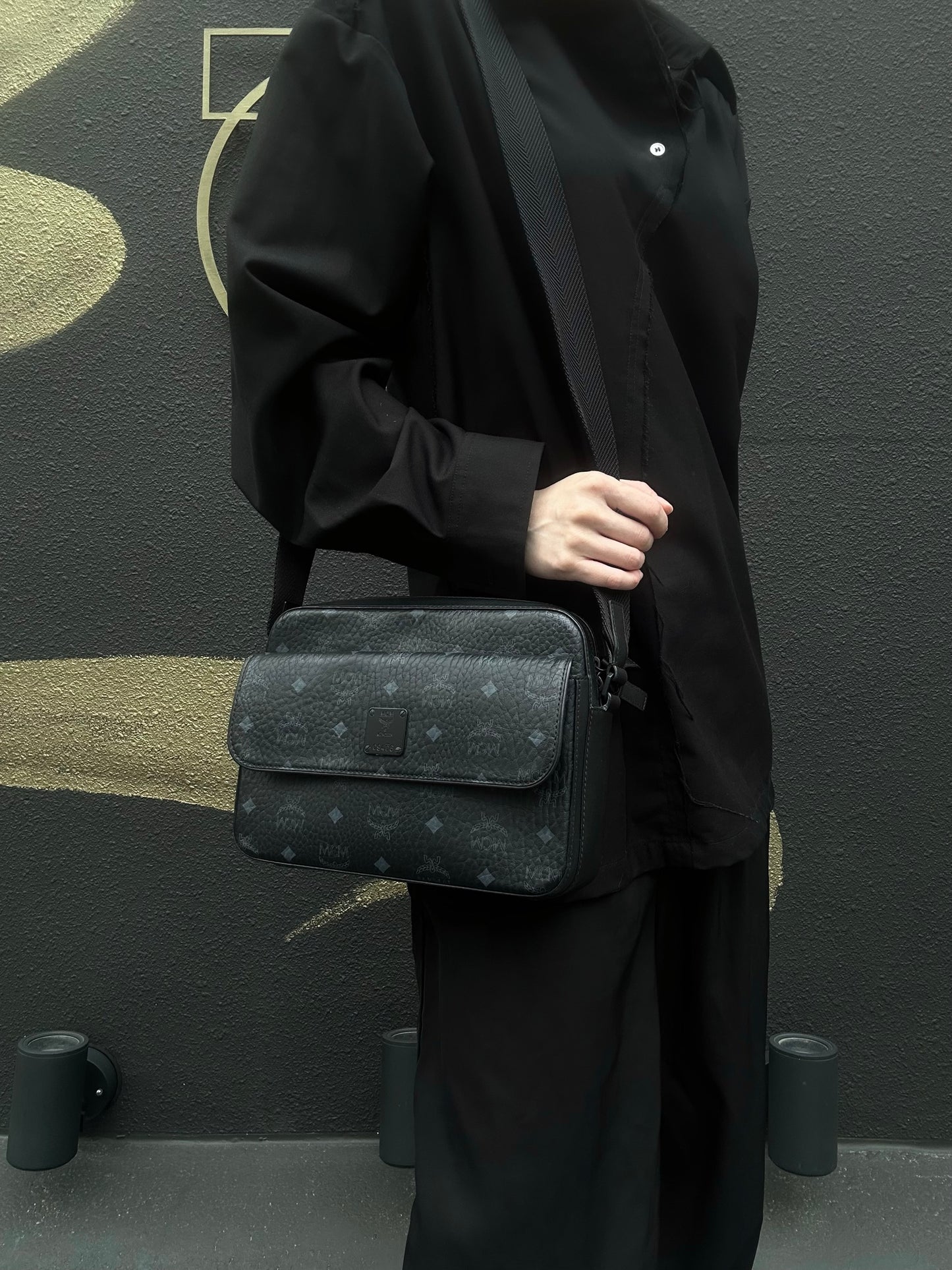 MCM (MCM), shoulder bag, black, with dust bag. MCM black PVC shoulder bag.