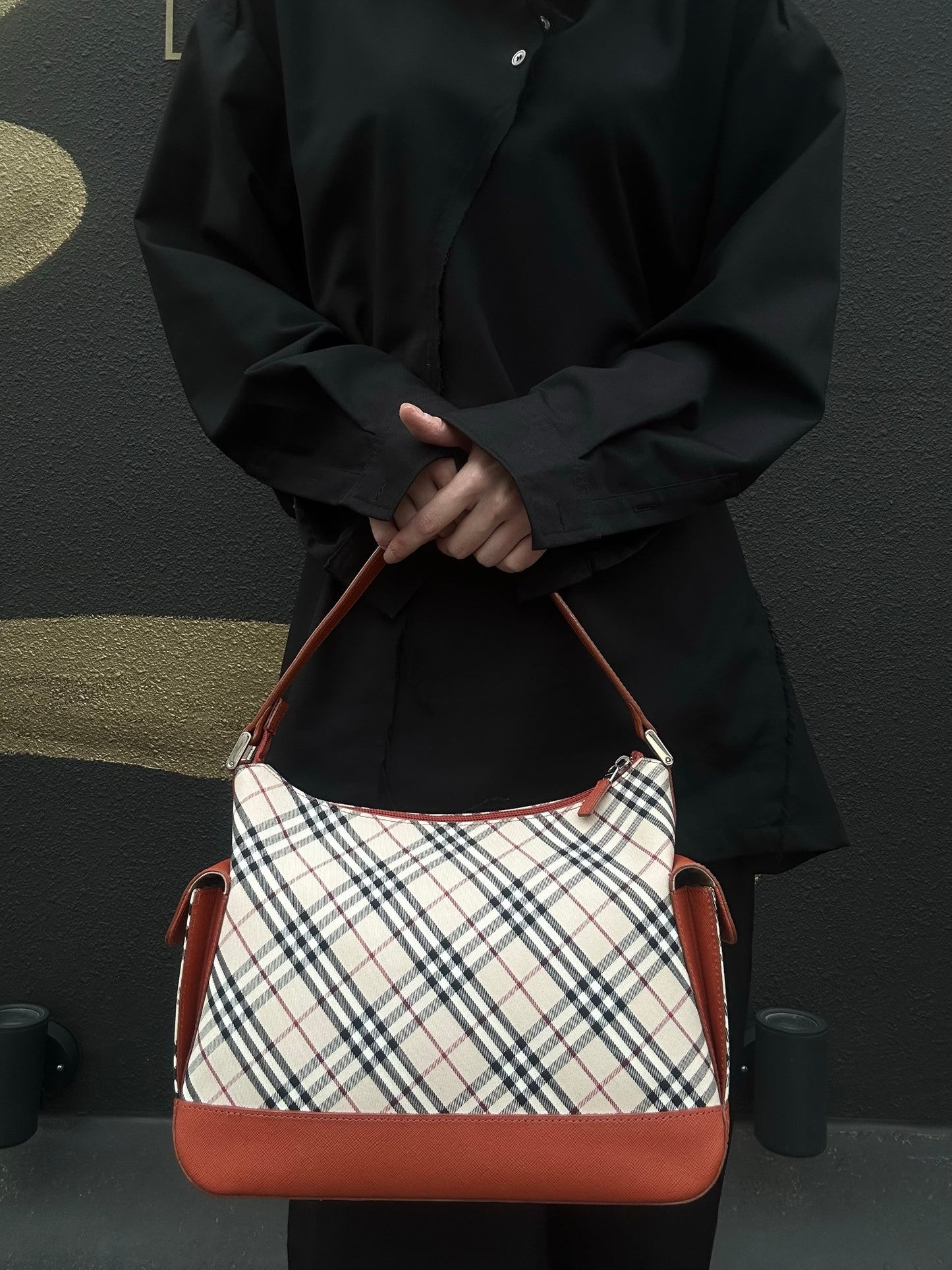 BURBERRY (Burberry), Nova Check shoulder bag, canvas material, beige/orange.