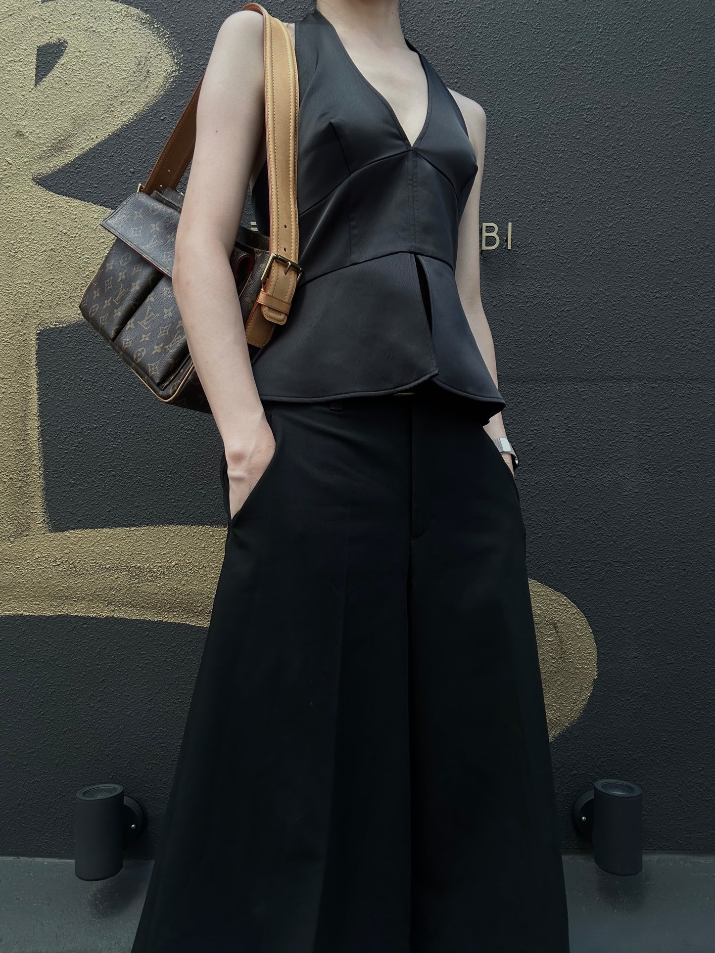 LOUIS VUITTON Vivacite Monogram Shoulder Bag Brown Canvas Tan Leather Classic Spacious Daily Use