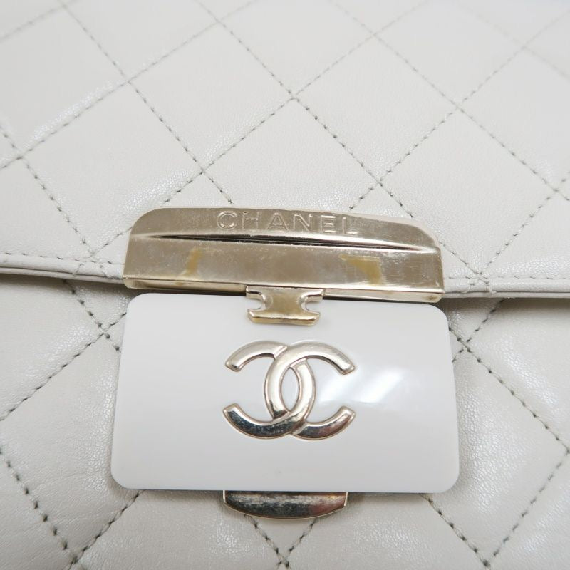 CHANEL Classic Flap Shoulder Bag, Off-white Lambskin, Quilted Pattern, Gold-tone Hardware