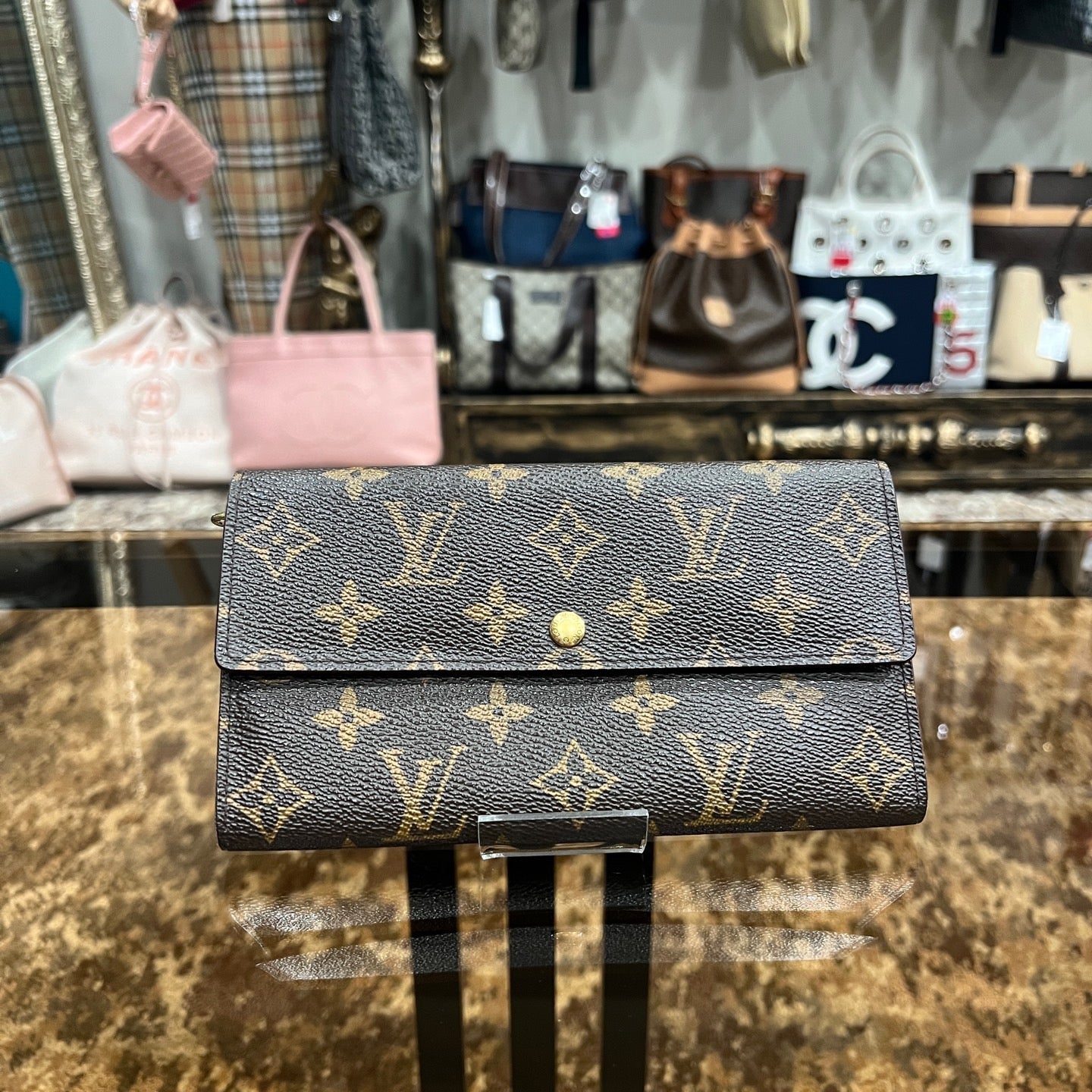 LOUIS VUITTON Monogram Pochette Porte Monnaie Credit Wallet