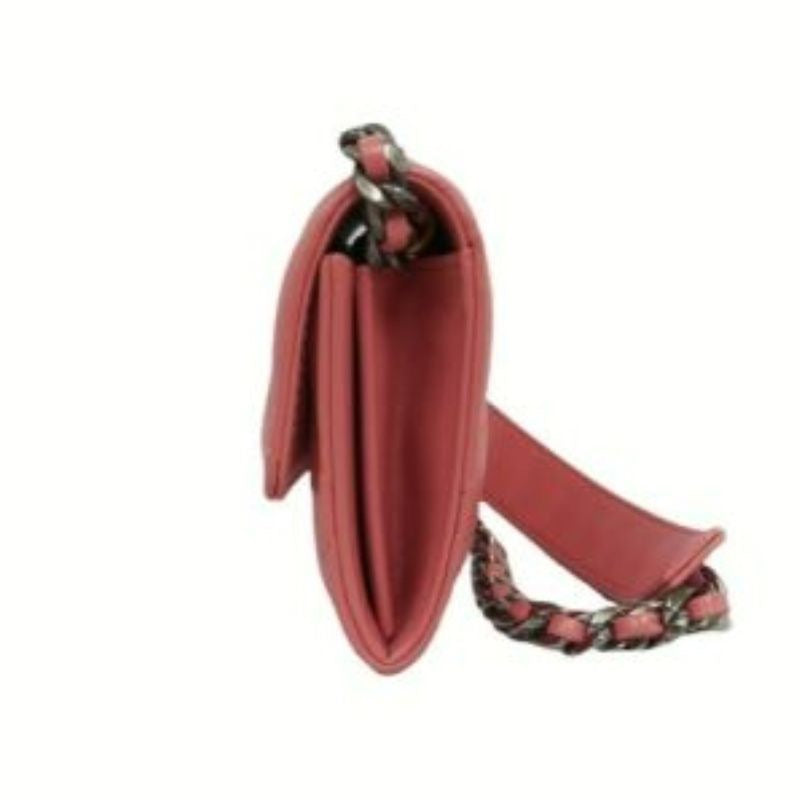 CHANEL 19 Wallet On Chain WOC in Pink Lambskin with Two-Tone Gold Hardware