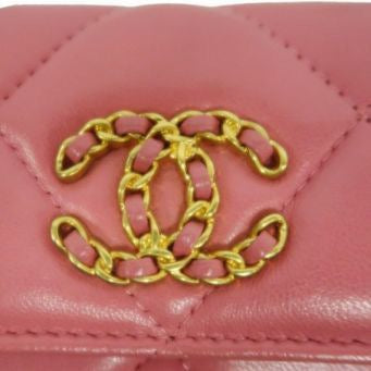 CHANEL 19 Wallet On Chain WOC in Pink Lambskin with Two-Tone Gold Hardware
