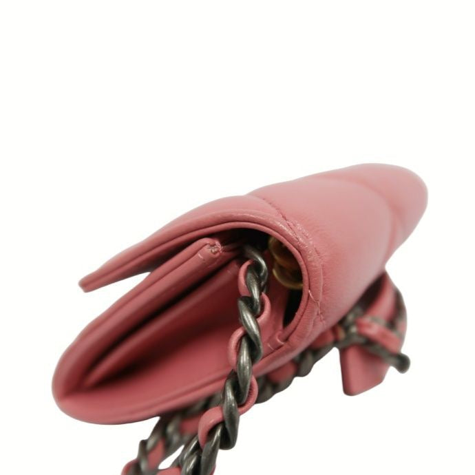 CHANEL 19 Wallet On Chain WOC in Pink Lambskin with Two-Tone Gold Hardware