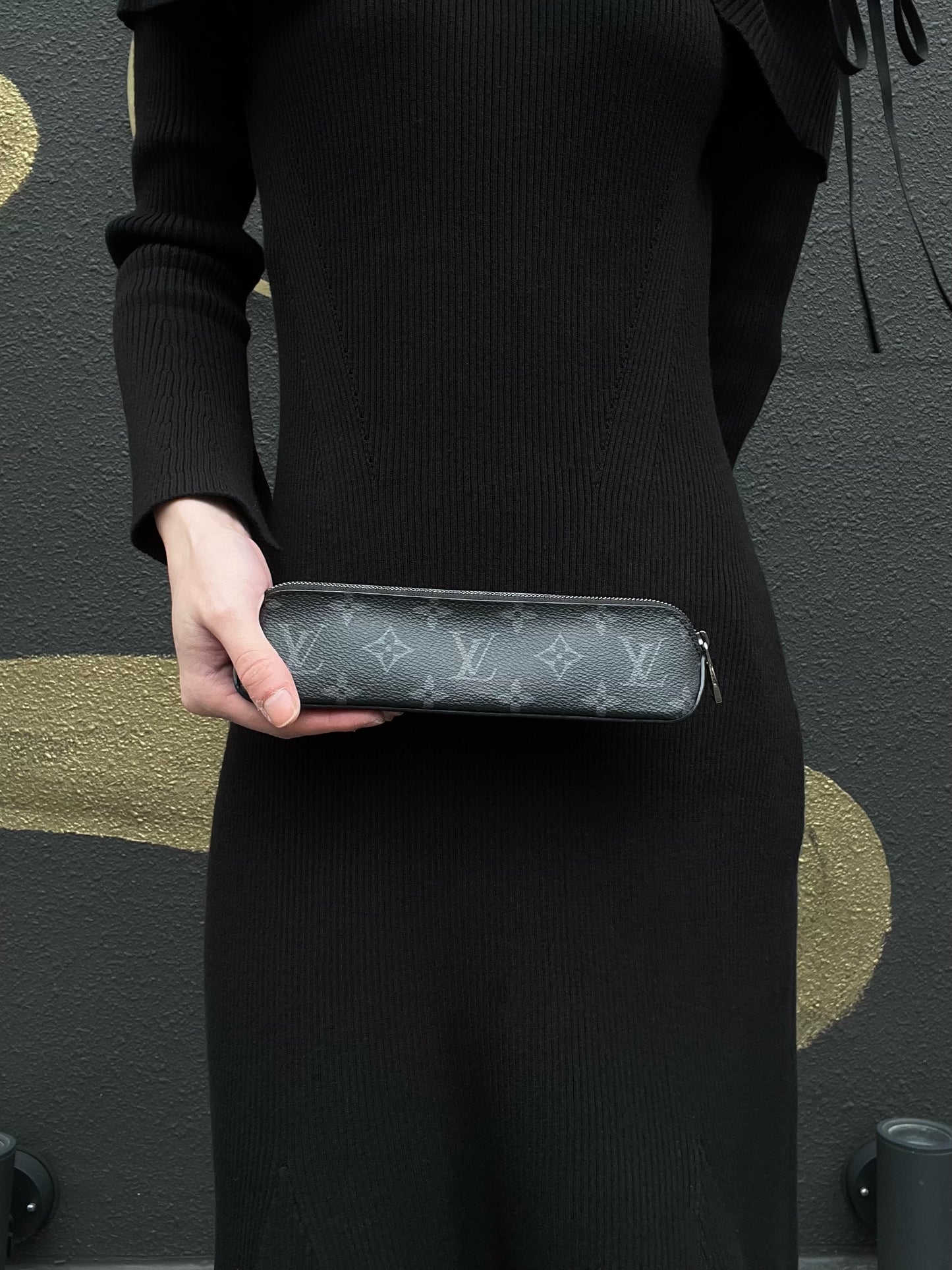 Louis Vuitton Eclipse Truth Elisabeth 98 Zabet pen case, black monogram PVC material, comes with original box and dust bag