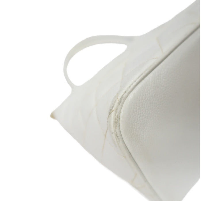 Chanel White Caviar Leather Reissue Matelasse Tote Bag (7 Series) with Gold-Tone Hardware and Guarantee Card