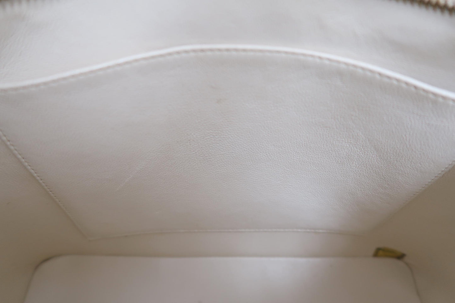 Chanel White Caviar Leather Reissue Matelasse Tote Bag (7 Series) with Gold-Tone Hardware and Guarantee Card