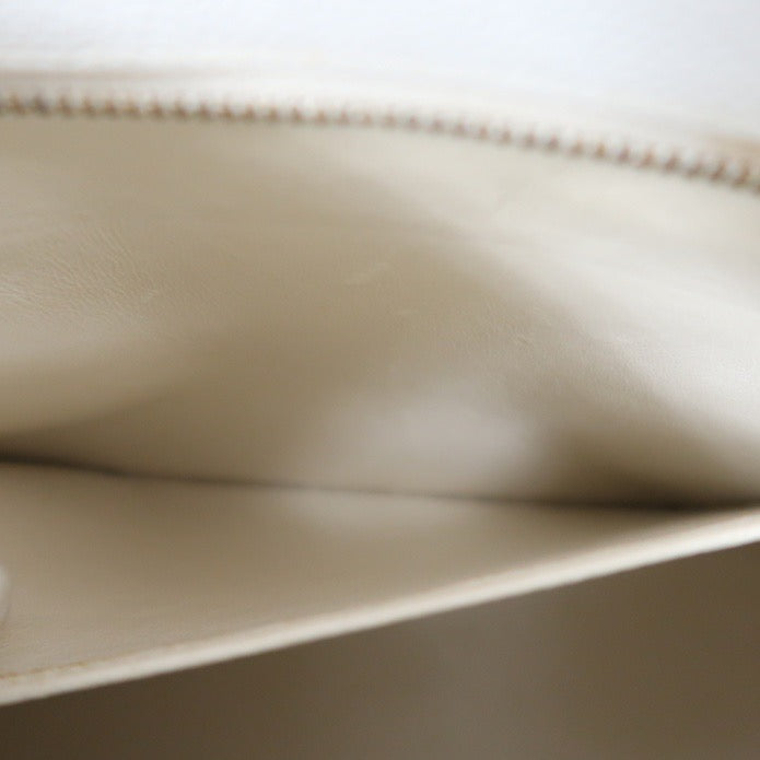 Chanel White Caviar Leather Reissue Matelasse Tote Bag (7 Series) with Gold-Tone Hardware and Guarantee Card