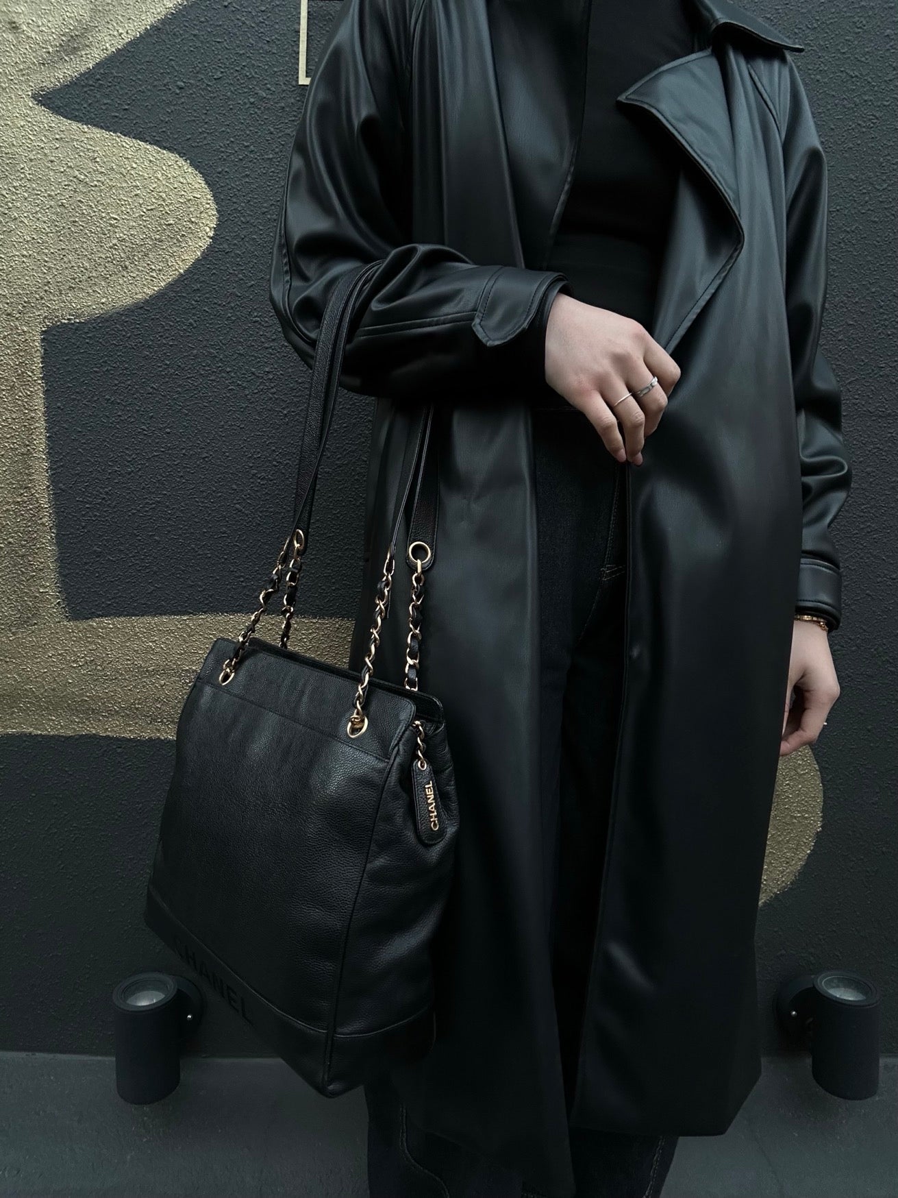 CHANEL Caviar Leather Chain Tote Bag, Black with Gold Hardware, Single Shoulder Style