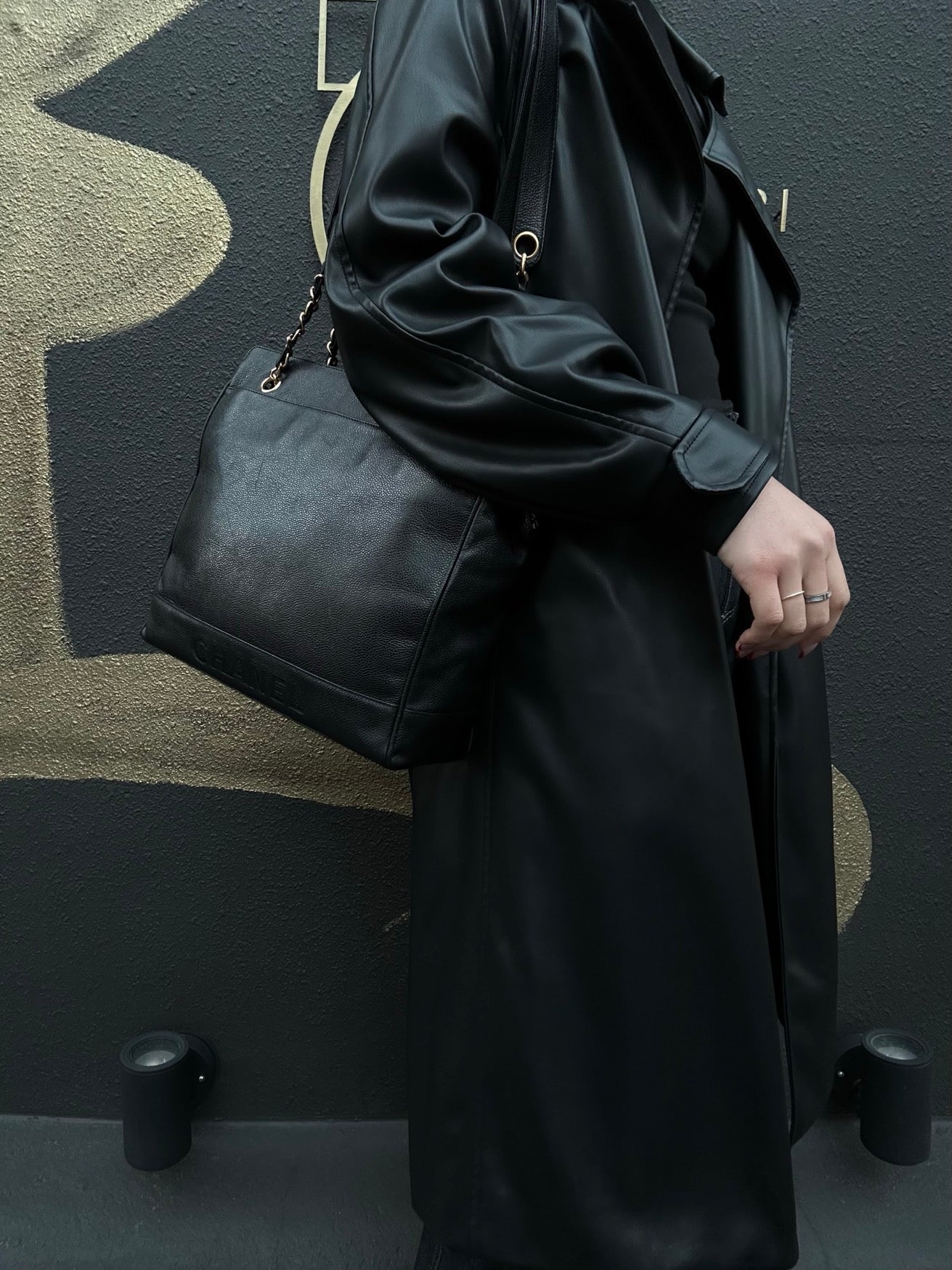 CHANEL Caviar Leather Chain Tote Bag, Black with Gold Hardware, Single Shoulder Style