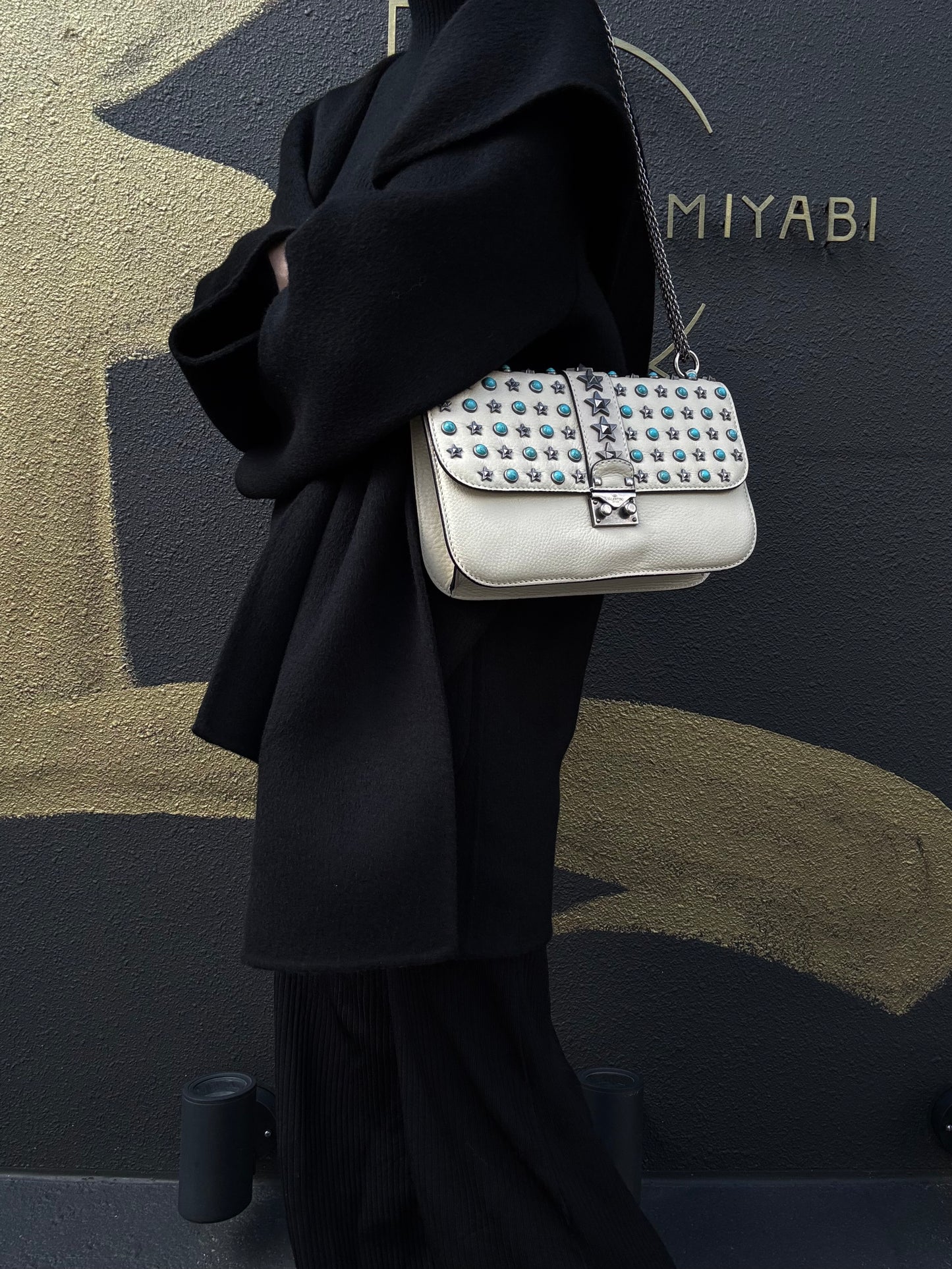 VALENTINO  Rockstud Glam Lock Shoulder Bag Calfskin Off-White White Turquoise