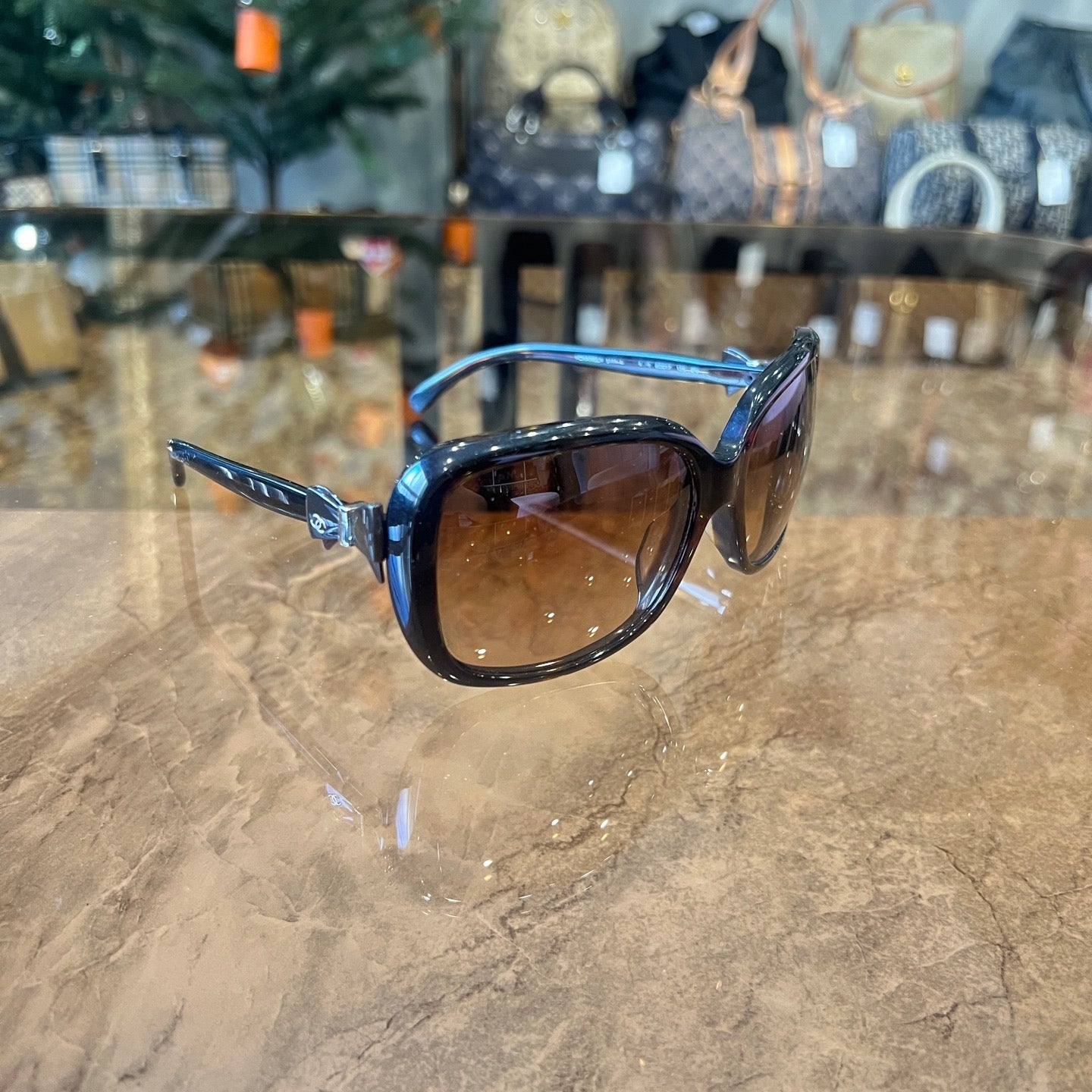 CHANEL Sunglasses, Brown. CHANEL Brown Resin Sunglasses.