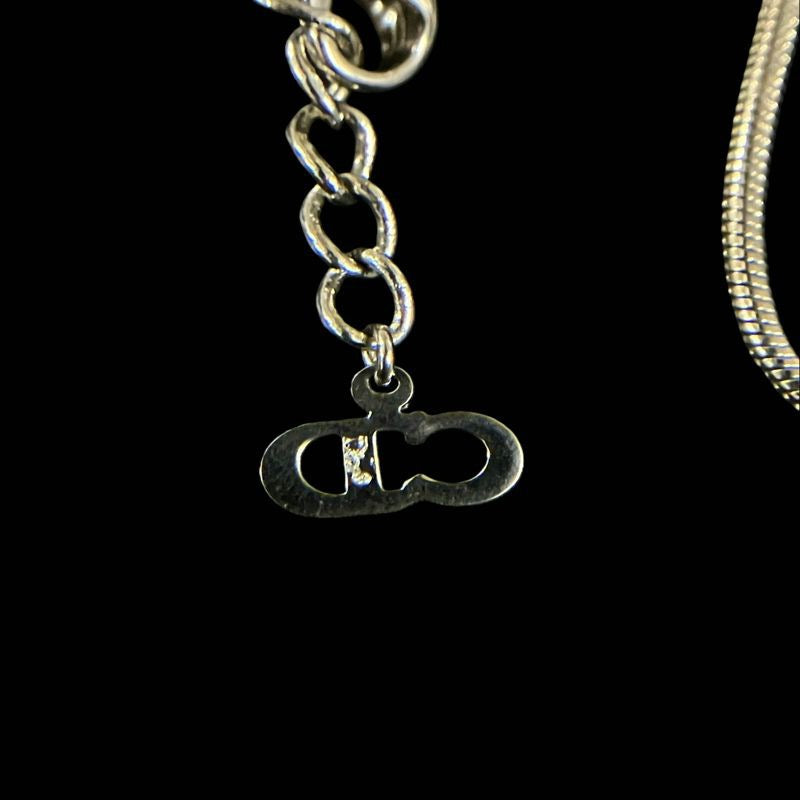 DIOR Necklace, Silver-tone Hardware. DIOR Silver-tone Alloy Necklace.