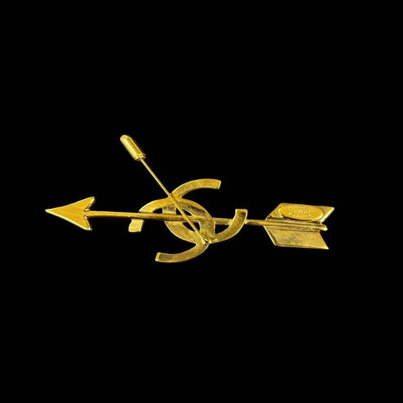 CHANEL CC Mark Arrow Brooch, Gold-tone Hardware 934, Gold, Alloy, Brooch