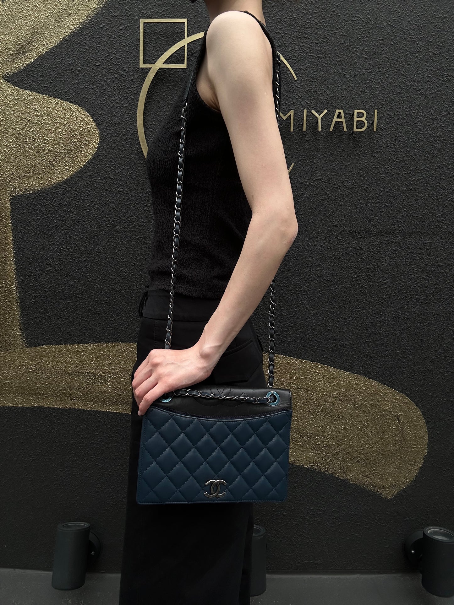 CHANEL Matelasse Lambskin Shoulder Bag Blue Silver Hardware