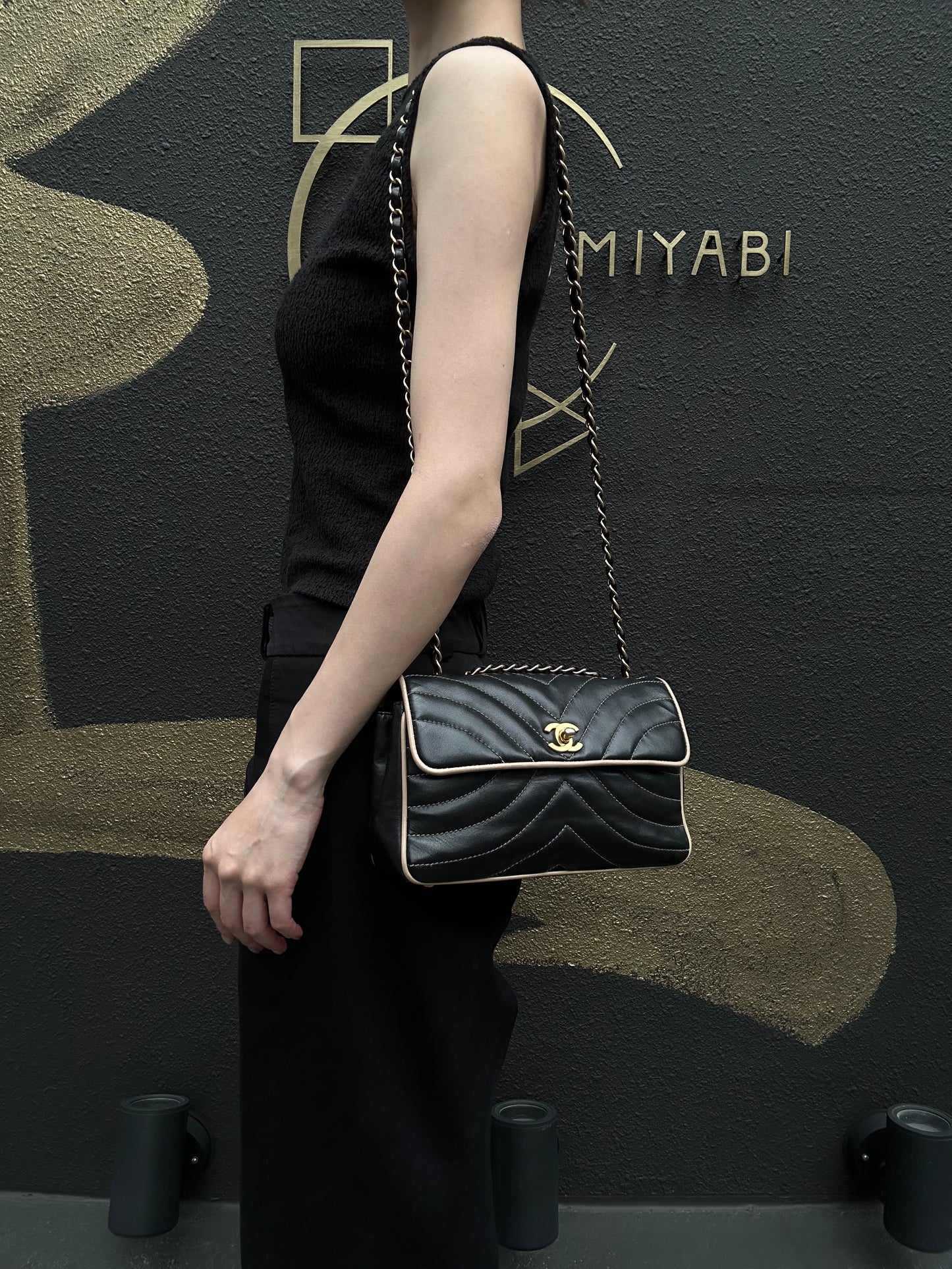 CHANEL Lambskin Shoulder Bag Black Gold-Tone Hardware