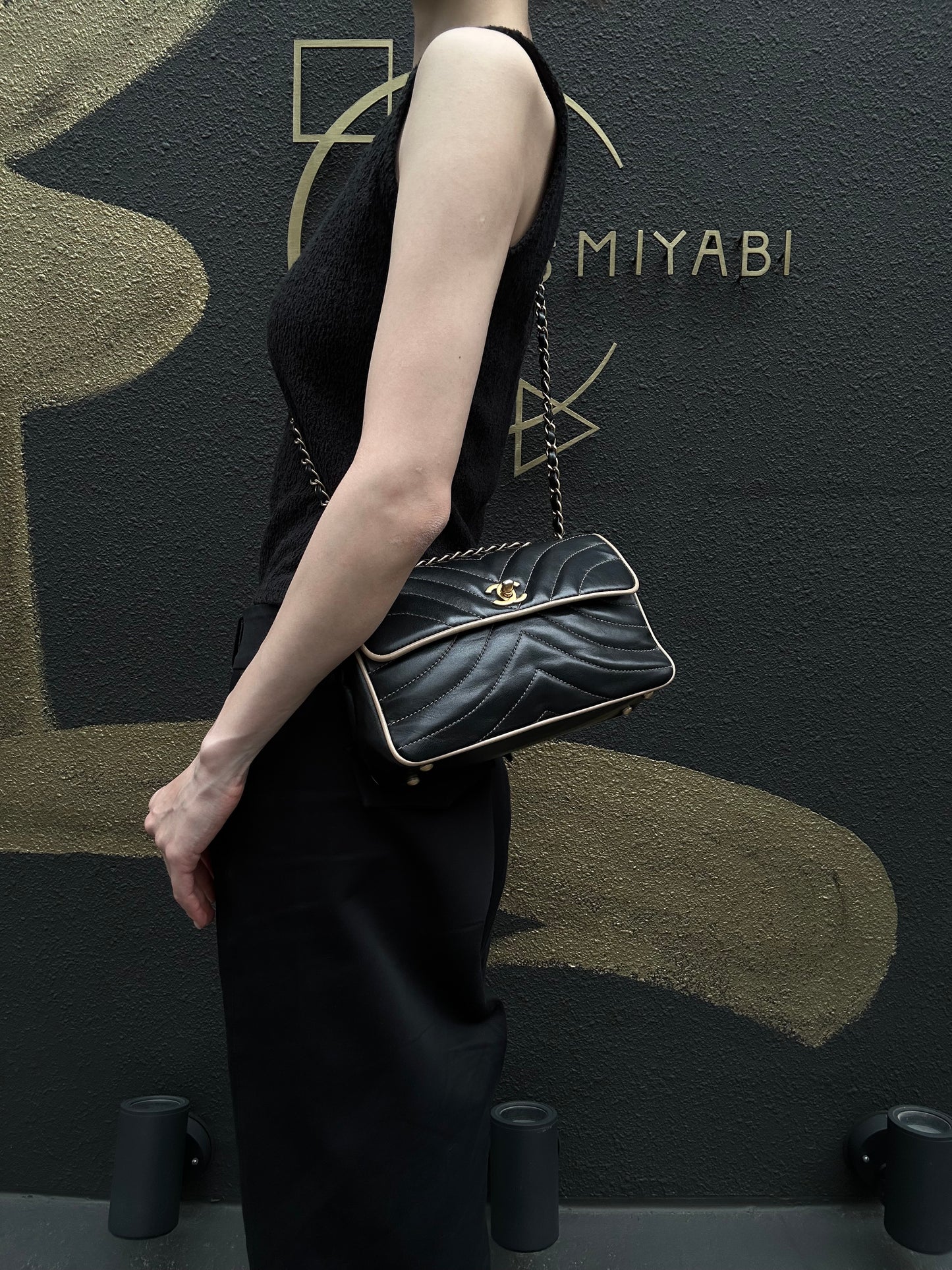 CHANEL Lambskin Shoulder Bag Black Gold-Tone Hardware