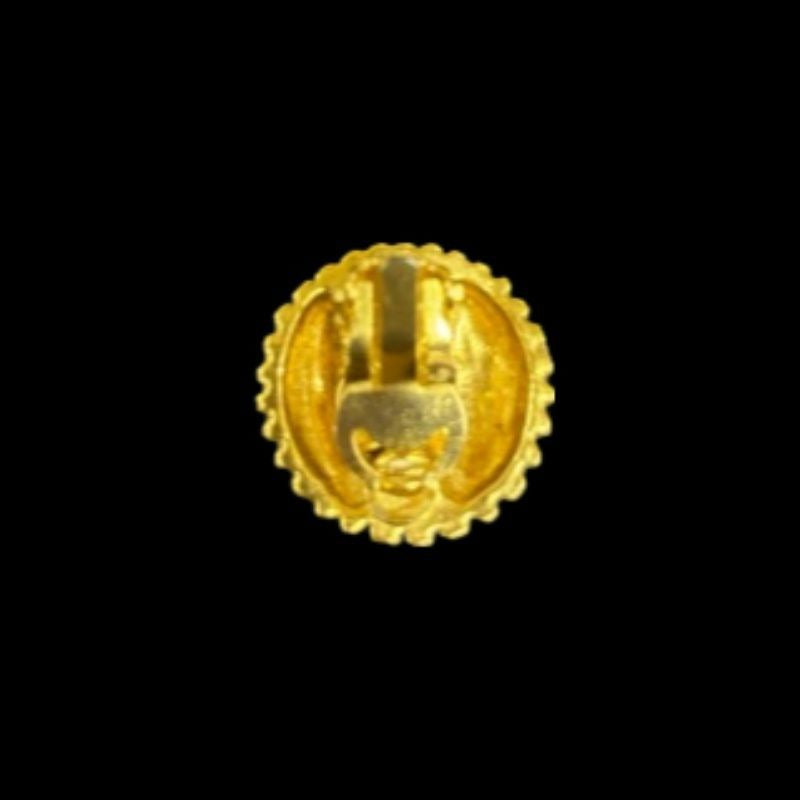 CHANEL Chanel Single Earring Gold Hardware CHANEL Gold Alloy Clip-On Earring