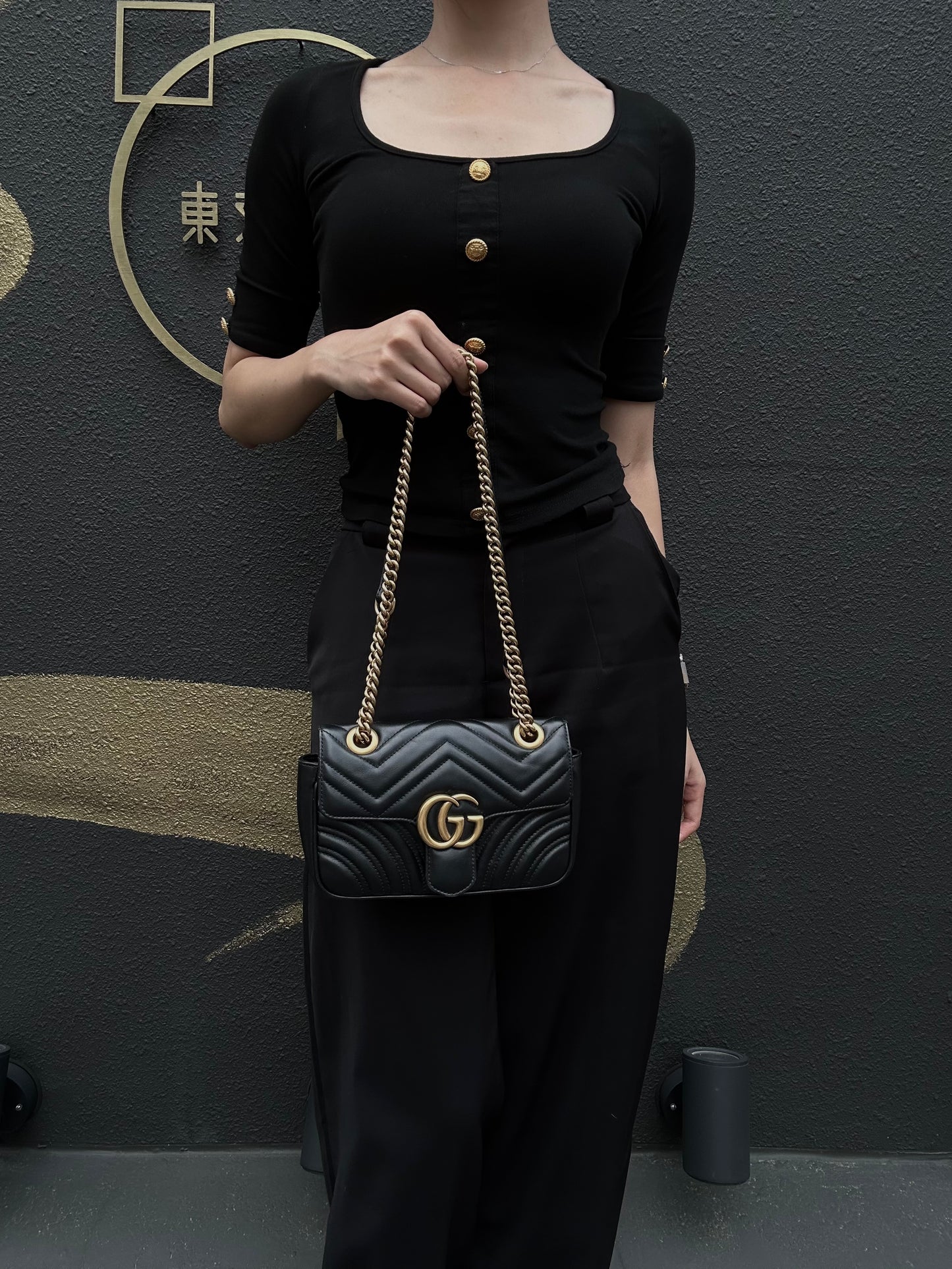 GUCCI Marmont GG Logo Leather Shoulder Bag Black Gold-Tone Hardware