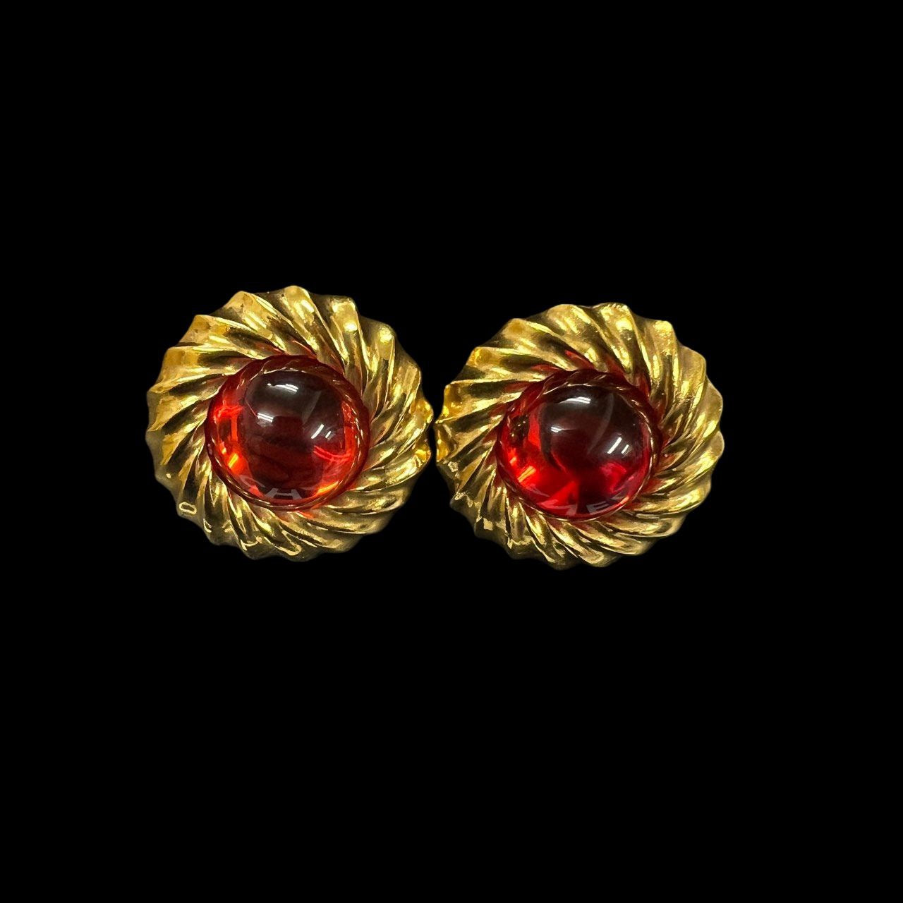 CHANEL red stone earrings, with comments, gold hardware, alloy, clip-on