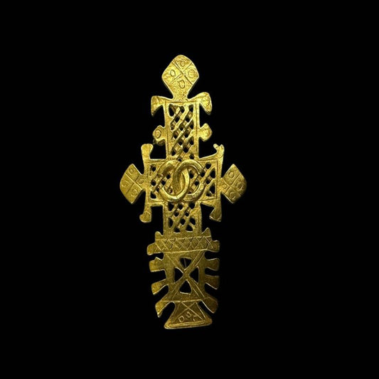 CHANEL brooch, gold, gold-tone, alloy