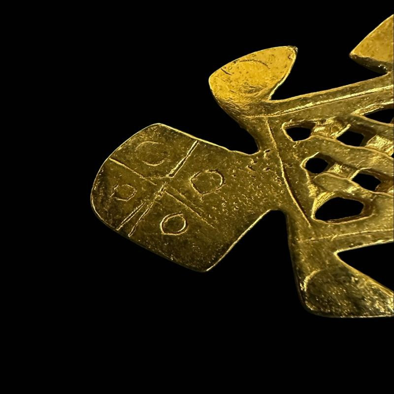 CHANEL brooch, gold, gold-tone, alloy