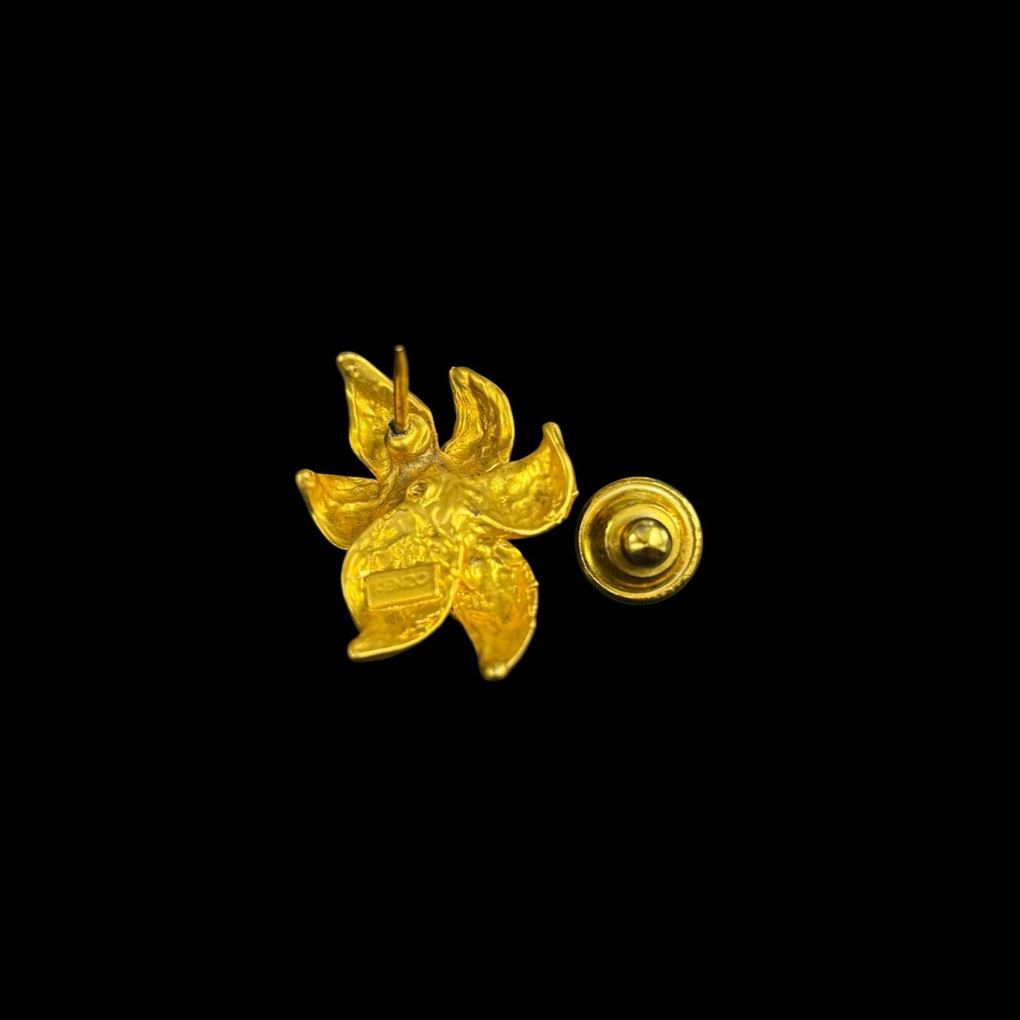 KENZO pin brooch, gold hardware, gold color, alloy
