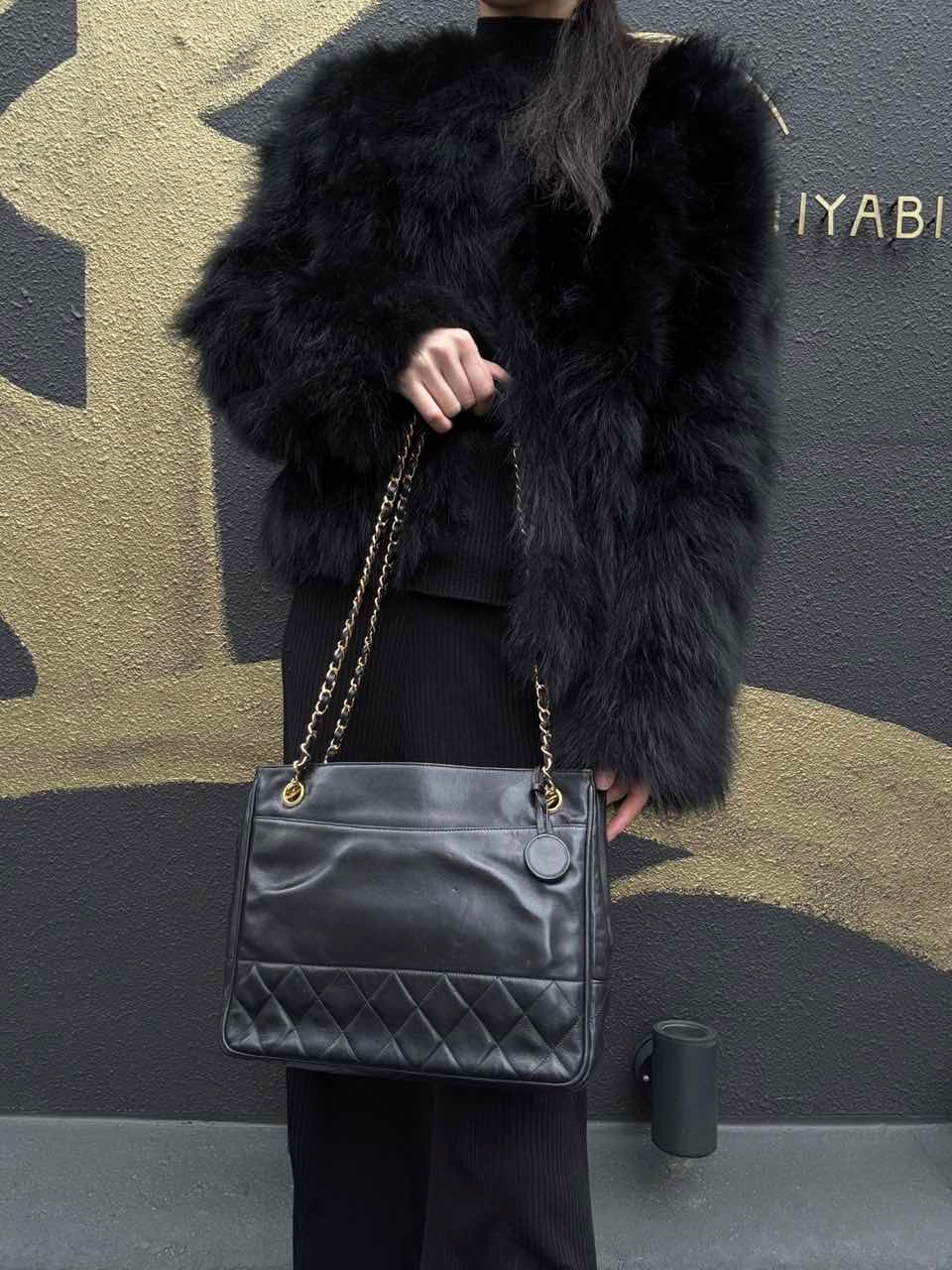 CHANEL Tote Bag, Lambskin, Black, Gold Hardware, Shoulder Bag
