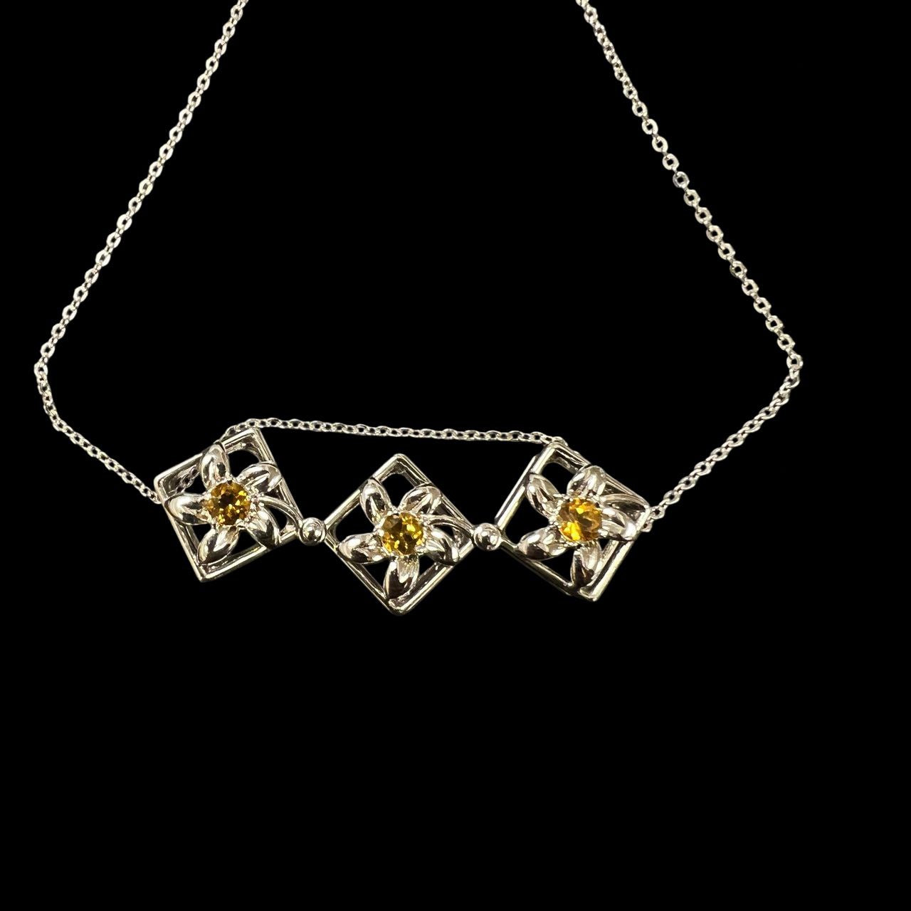 TASAKI Necklace, SV Silver Hardware