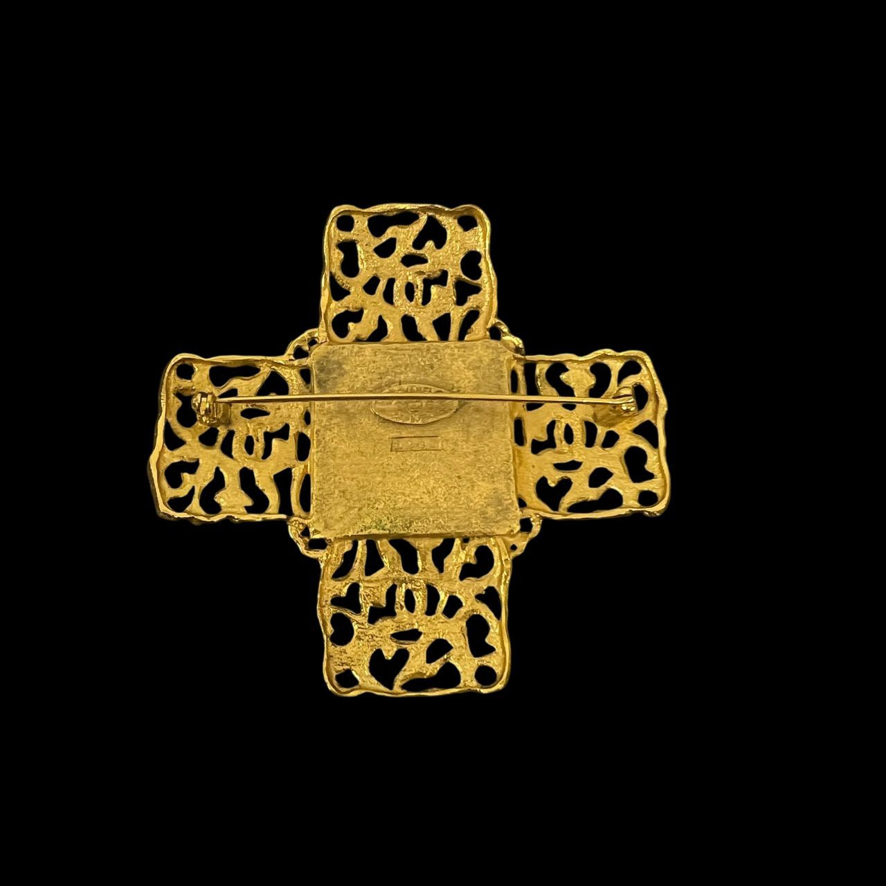 CHANEL Coco Mark Brooch with Red Stone, Gold-Plated Alloy, Brooch