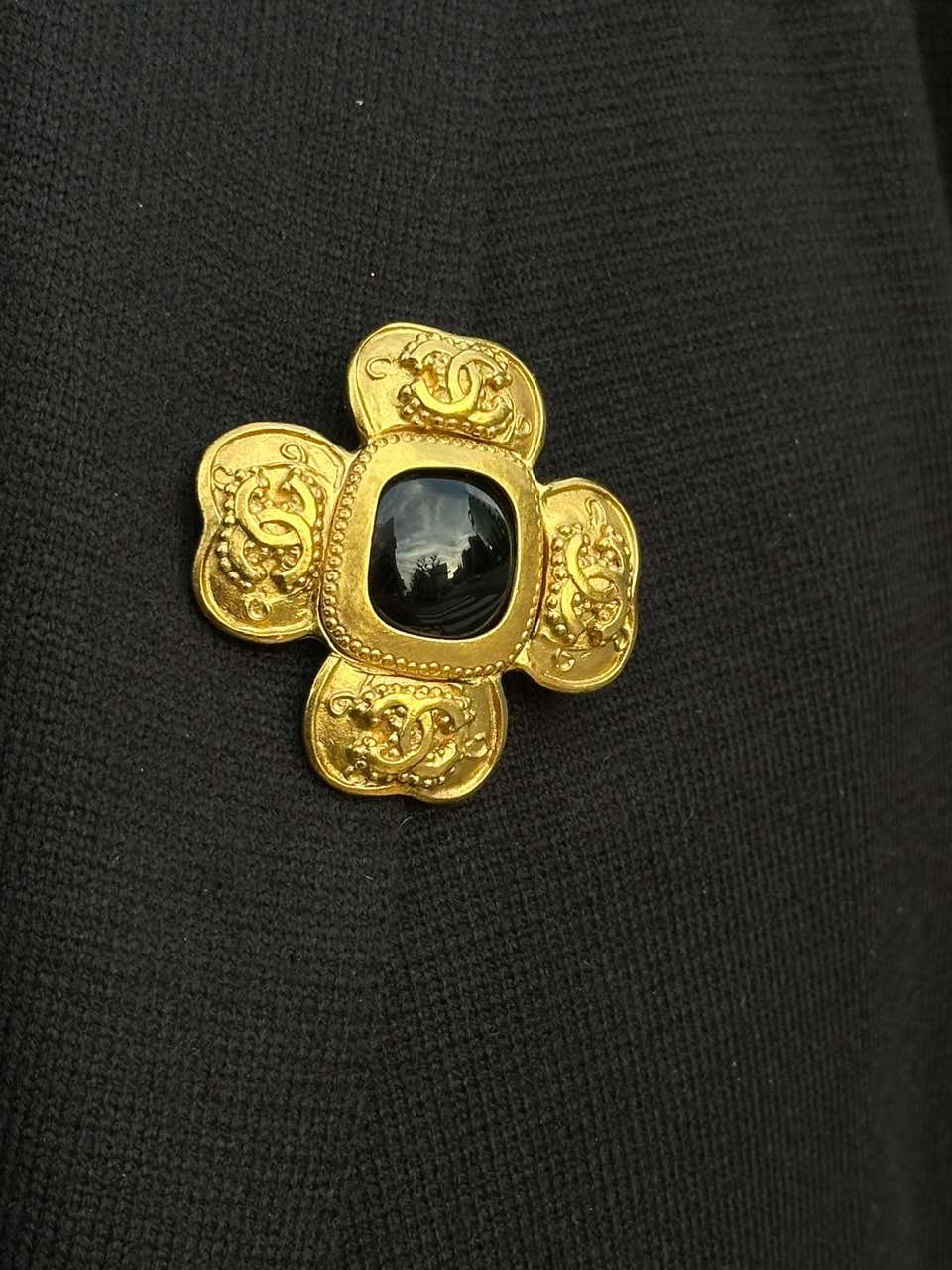 CHANEL Gripoix Brooch with Black Stone, Brooch
