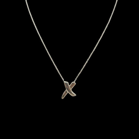 Tiffany & Co. 925 sterling silver Kiss necklace, with box and dust bag