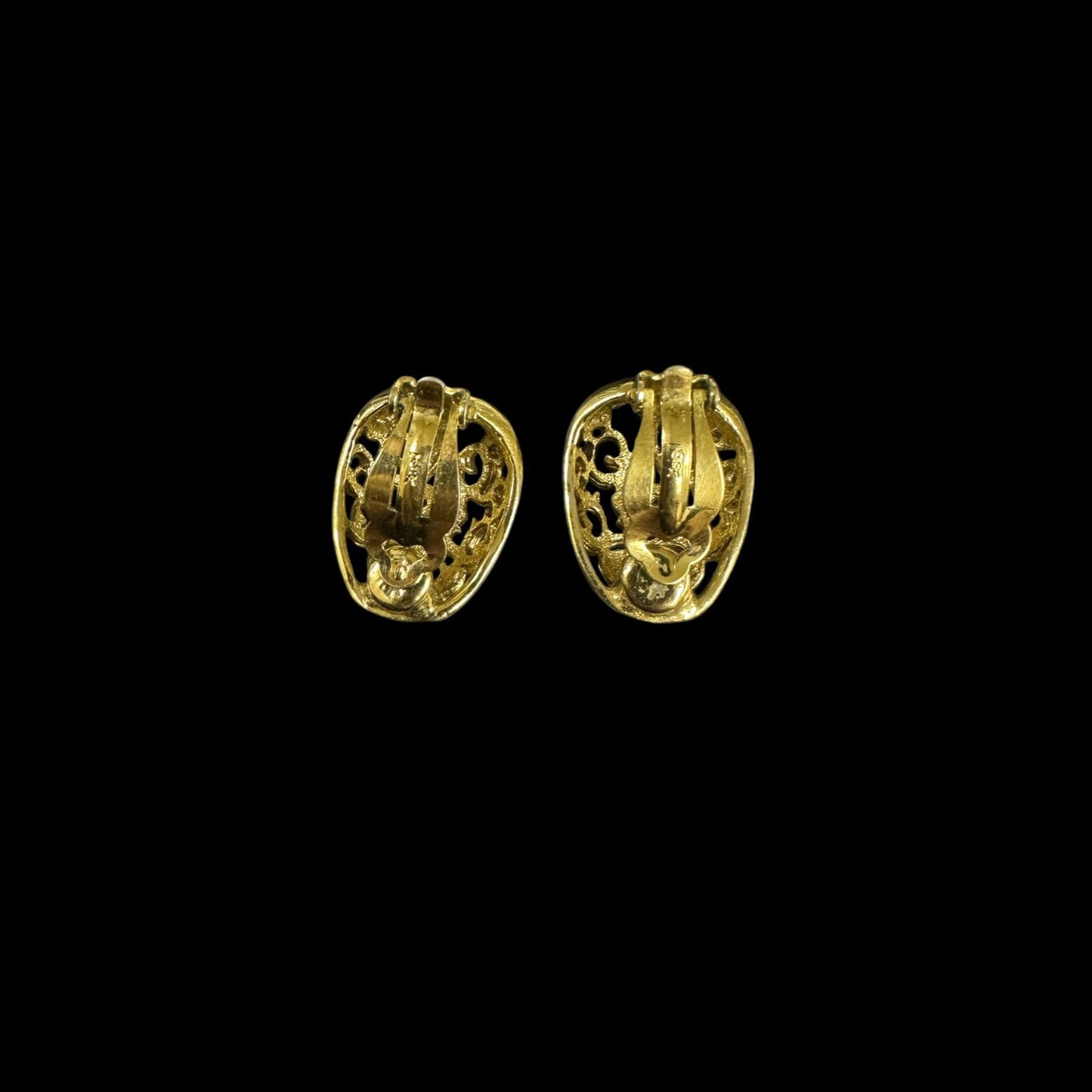 Saint Laurent earrings, gold-plated, alloy, clip-on