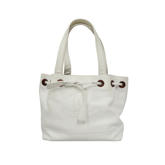 CHANEL White Calfskin Drawstring Tote Shoulder Bag with Dust Bag