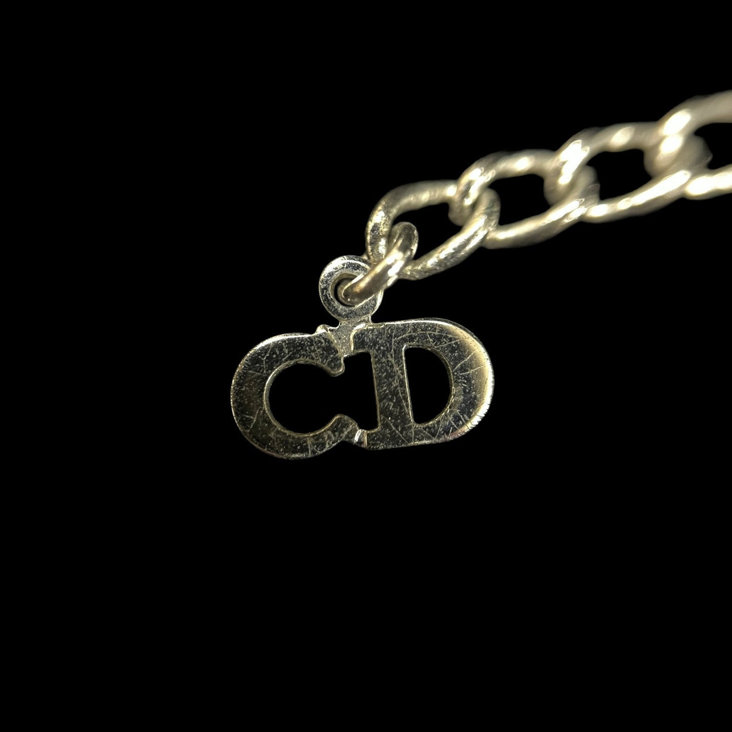 CHRISTIAN DIOR Plain Oblong Plate Fine Box Chain Necklace Silver Tone Metal Delicate Thin Chain Adjustable Extension with CD Logo Charm Minimalist Elegant Casual Daily Accessory