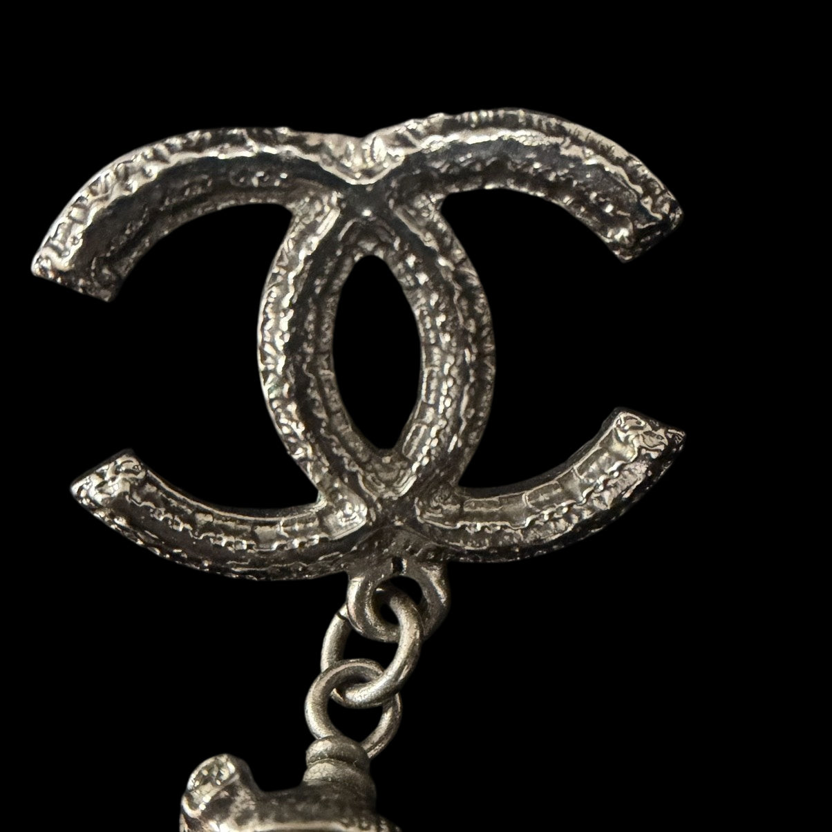 CHANEL Silver Alloy Faux Pearl Double CC Drop Earrings With Silver Hardware