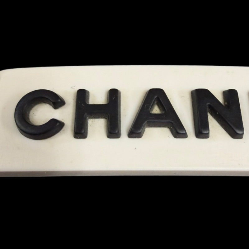 CHANEL white silicon bracelet, with box