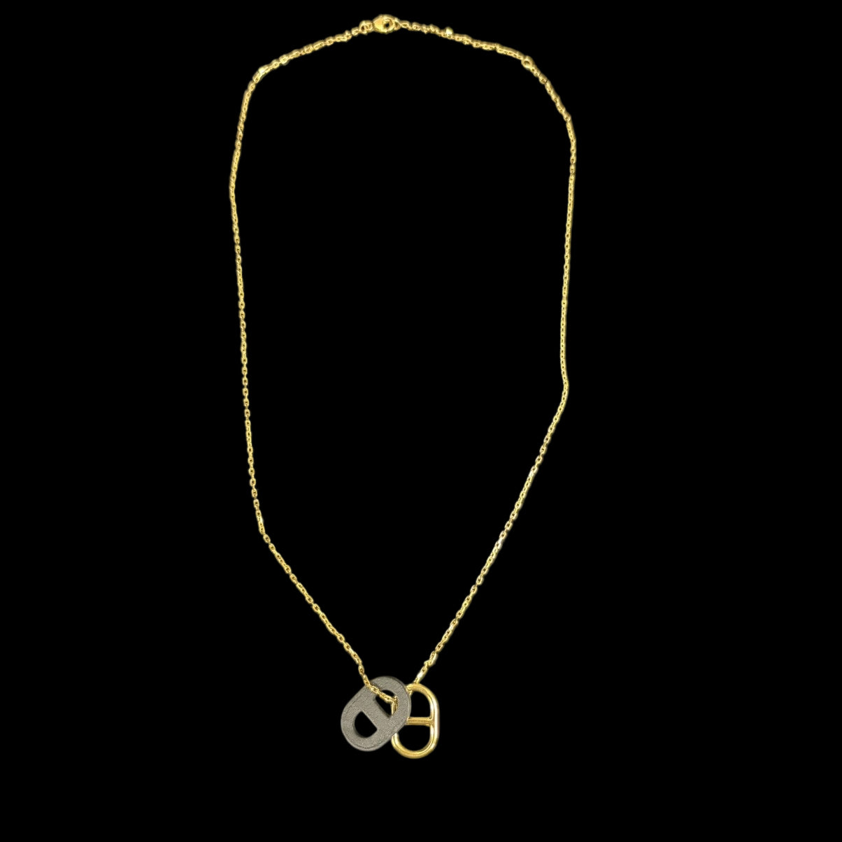 HERMES Gold Alloy Pig Nose Pendant Necklace With Gold Hardware