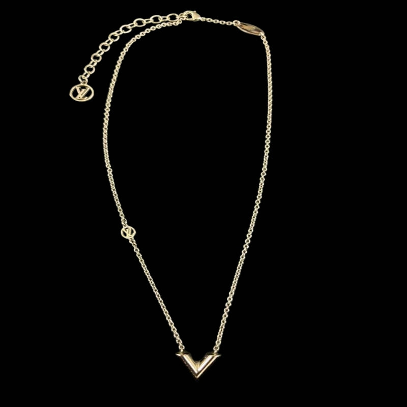 LOUIS VUITTON Essential V Logo Pendant Necklace Silver Alloy Hardware
