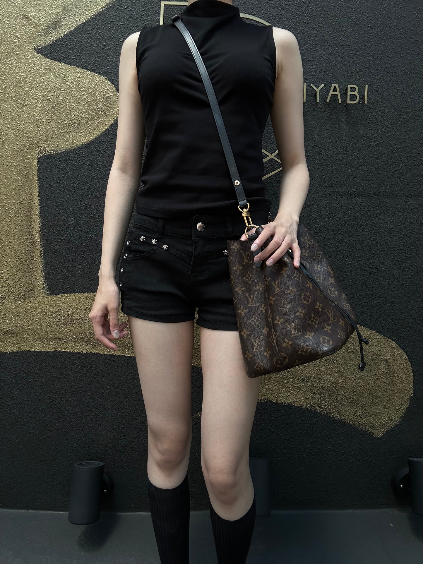 LOUIS VUITTON NeoNoe Monogram PVC Drawstring Bucket Shoulder Bag Brown Black