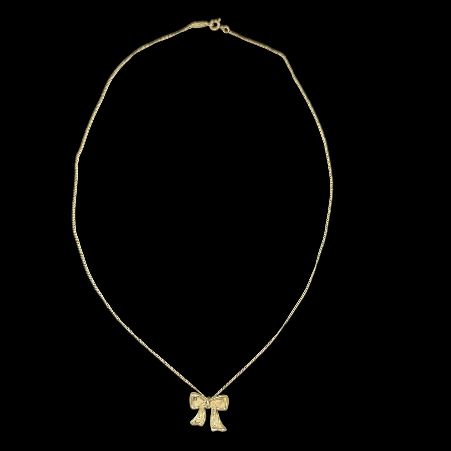 TIFFANY & Co. 925 Sterling Silver Bow Ribbon Pendant Necklace Fine Chain Minimalist Elegant Genuine Classic 925 Silver Accessory