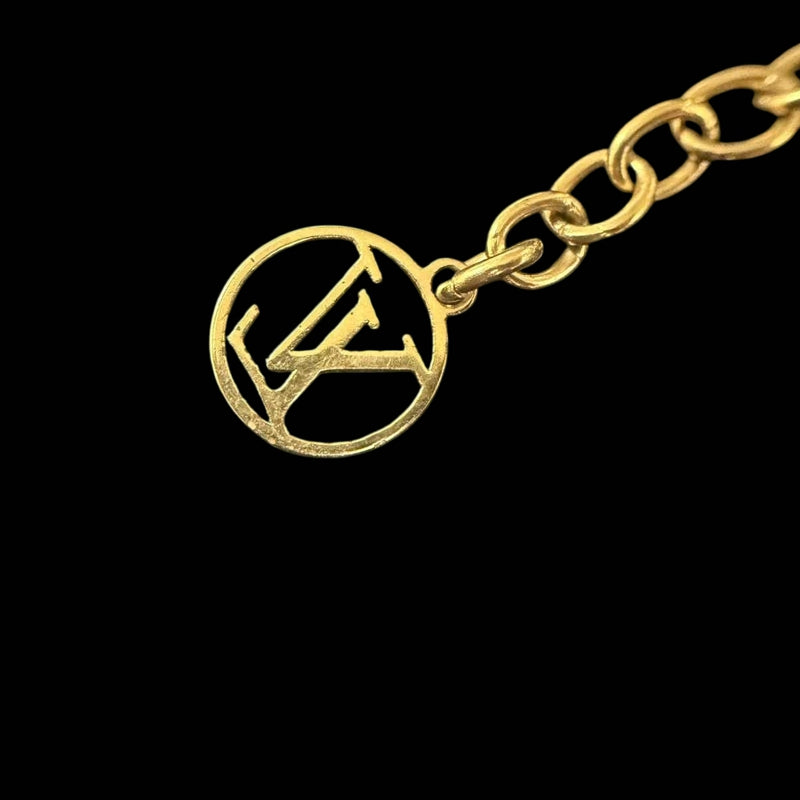 LOUIS VUITTON Essential V Necklace Gold Tone Metal