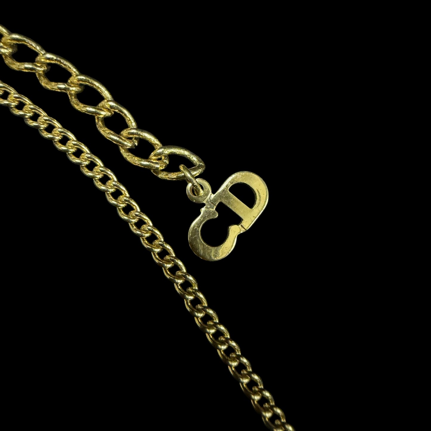 CHRISTIAN DIOR 3D Alphabet Logo Pendant Necklace Gold Tone Metal Thin Curb Chain Adjustable Extension With CD Charm Minimalist Casual Elegant Design